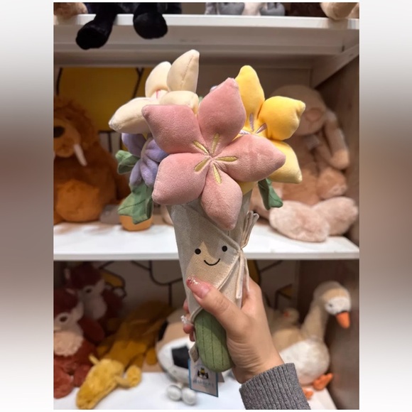 Jellycat Amuseables Bouquet Of Flowers Collectible Brand New with Tags (BNWT) - Picture 2 of 3